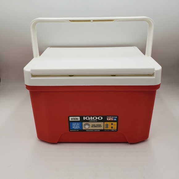 RED IGLOO  COOLER 9 QUARTS 8 LITERS 13 CANS 2020 Made In The USA - Picture 1 of 11